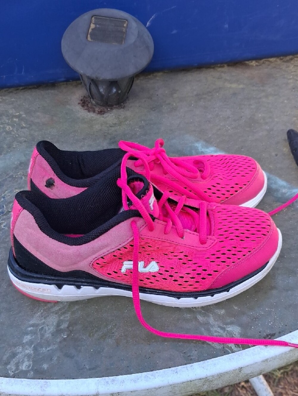 Fila Women Hot Pink Athletic Sneakers - Picture 3 of 6